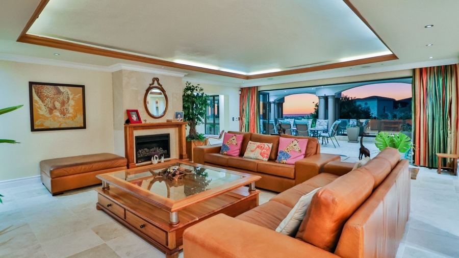 6 Bedroom Property for Sale in Myoli Beach Western Cape
